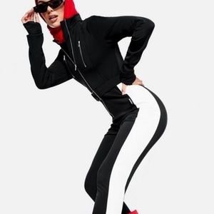 ✨BNWT✨Black Slim Fit Snow Suit (2 sizes available)